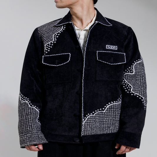 The Monochrome Architect